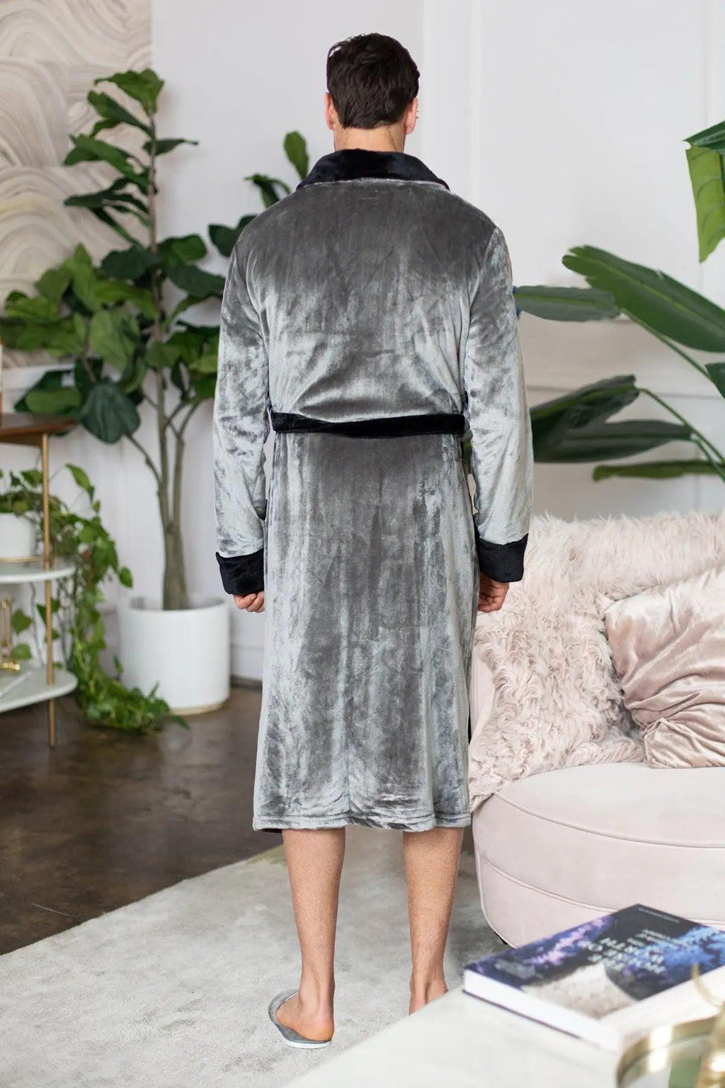 Cozy Mens Plush Robes – Built for Comfort, Designed to Last